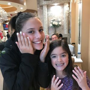 Meet your Posher, Kelly